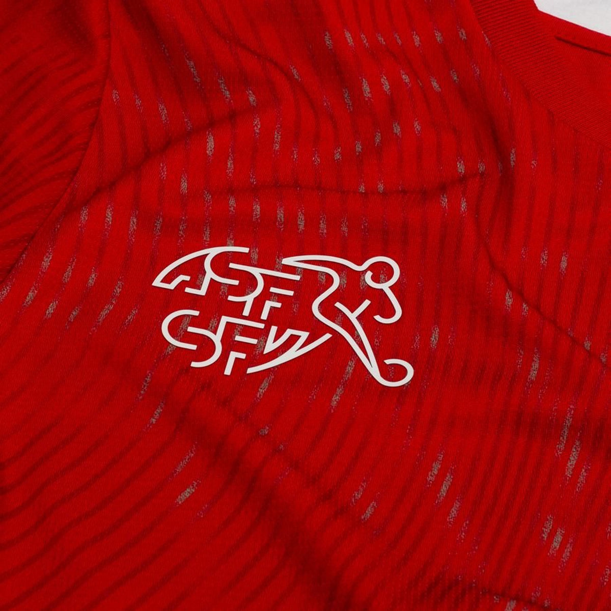 Suiza Camiseta Local Mundial 2026 - VersiĂłn Jugador