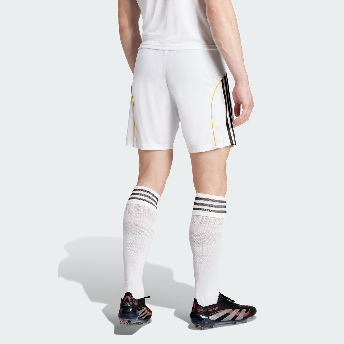 Real Madrid Shorts Local 2025/26