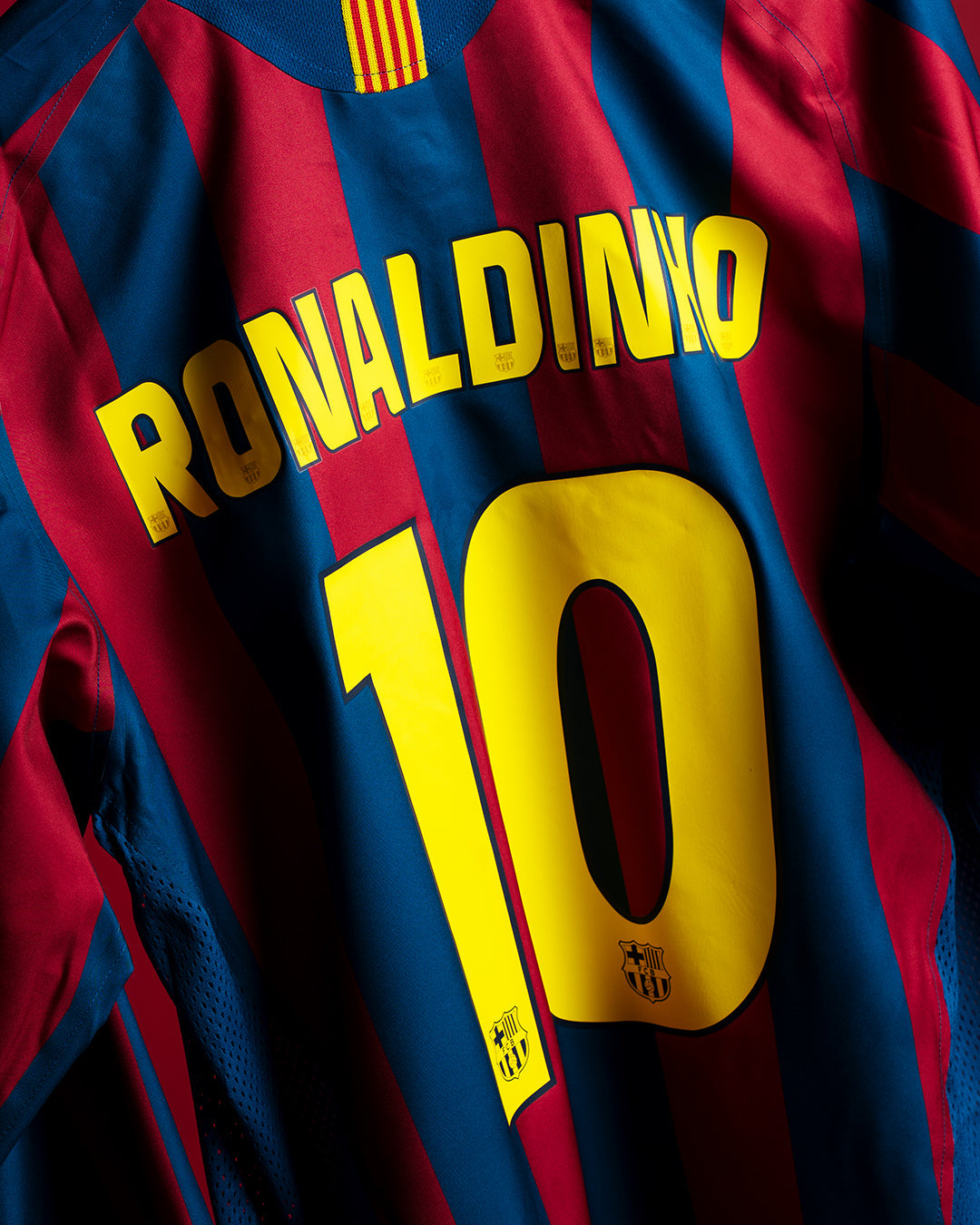 Barcelona Camiseta 2005/06 - Retro - Ronaldinho #10