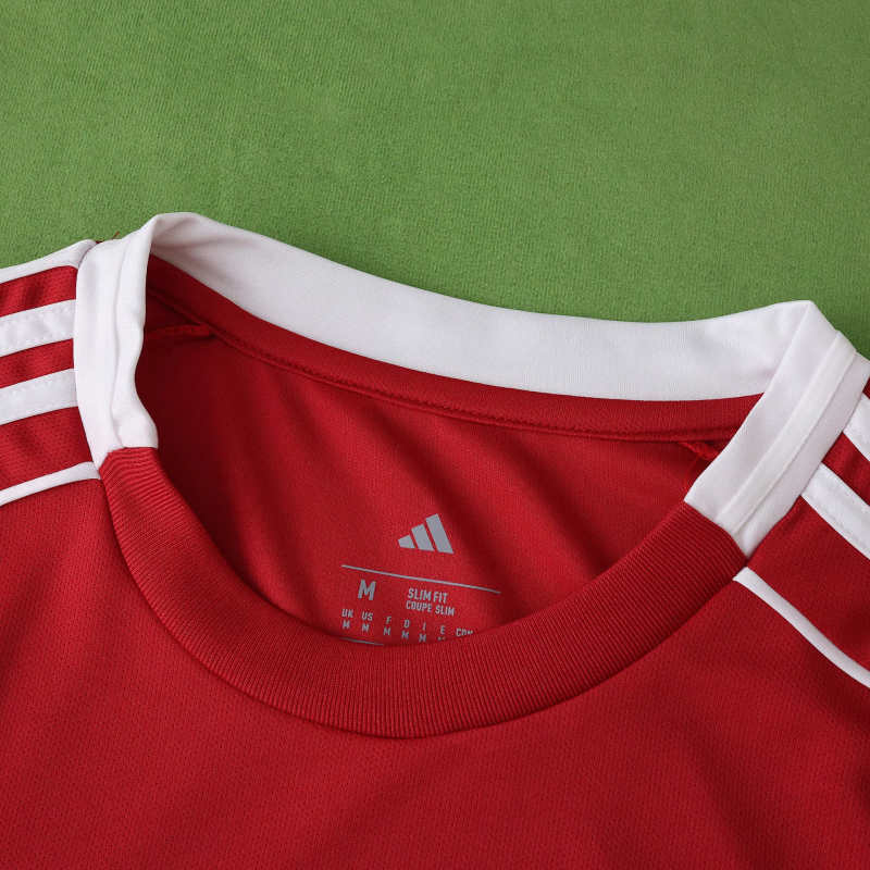 Liverpool Camiseta Local 2025/26 - Campeones 24/25 & Gold Trophy